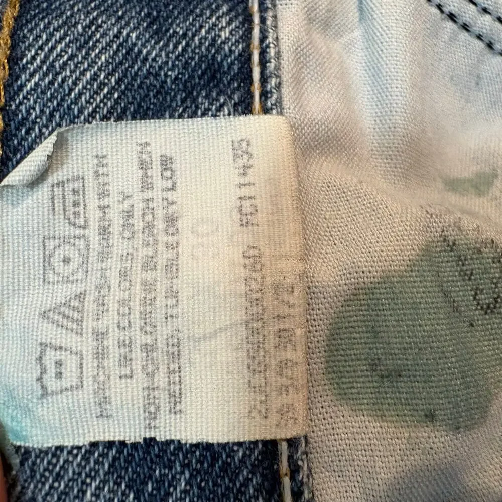 Wrangler Jeans Mens 38x30 Medium Wash Blue Denim Distressed Workwear Western